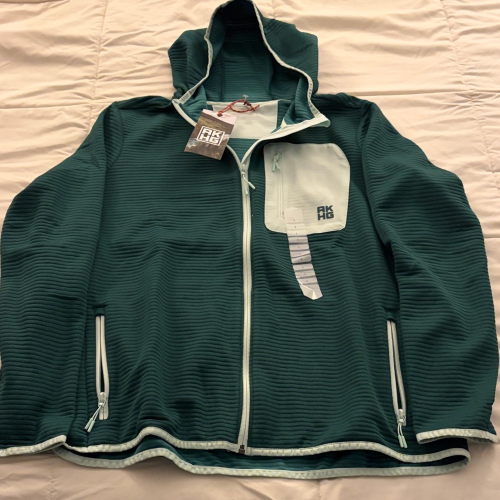 Duluth Trading Co Teal and White Hooded Jacket
